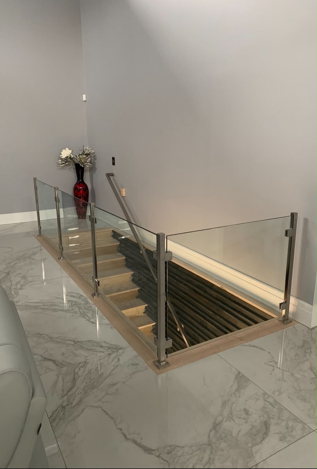 Stainless and glass stair railing